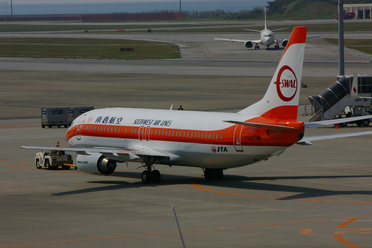 日本トランスオーシャン航空、南西航空時代を再現した特別塗装機